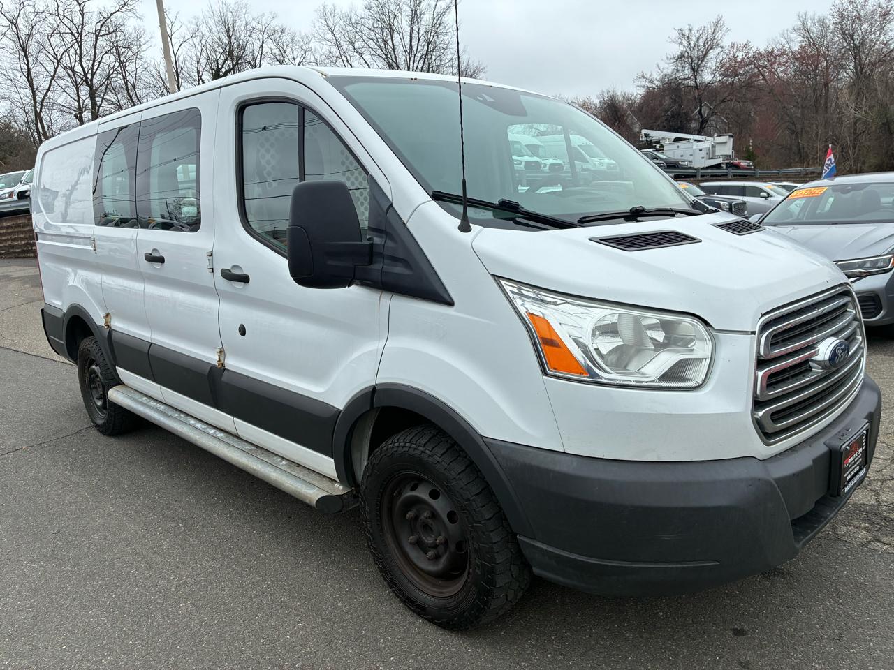 Ford Transit 250 Van Low Roof 60/40 Pass.130-in. WB 2016