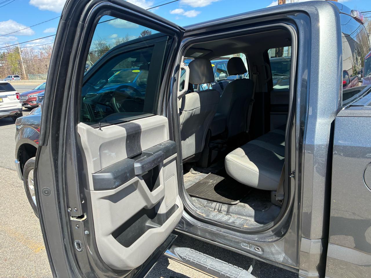 Ford F-150 XL SuperCab 6.5-ft. Bed 4WD 2016