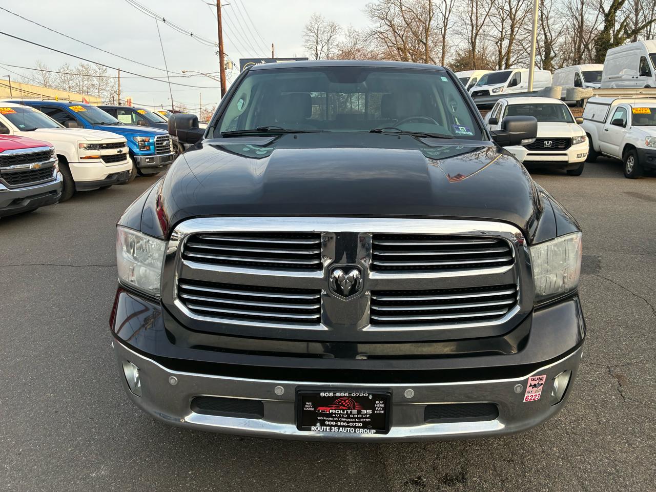 RAM 1500 SLT Crew Cab SWB 4WD 2015
