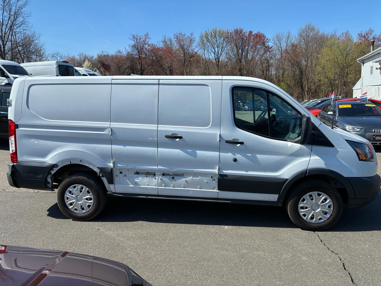 Ford Transit 250 Van Low Roof 60/40 Pass.130-in. WB 2018