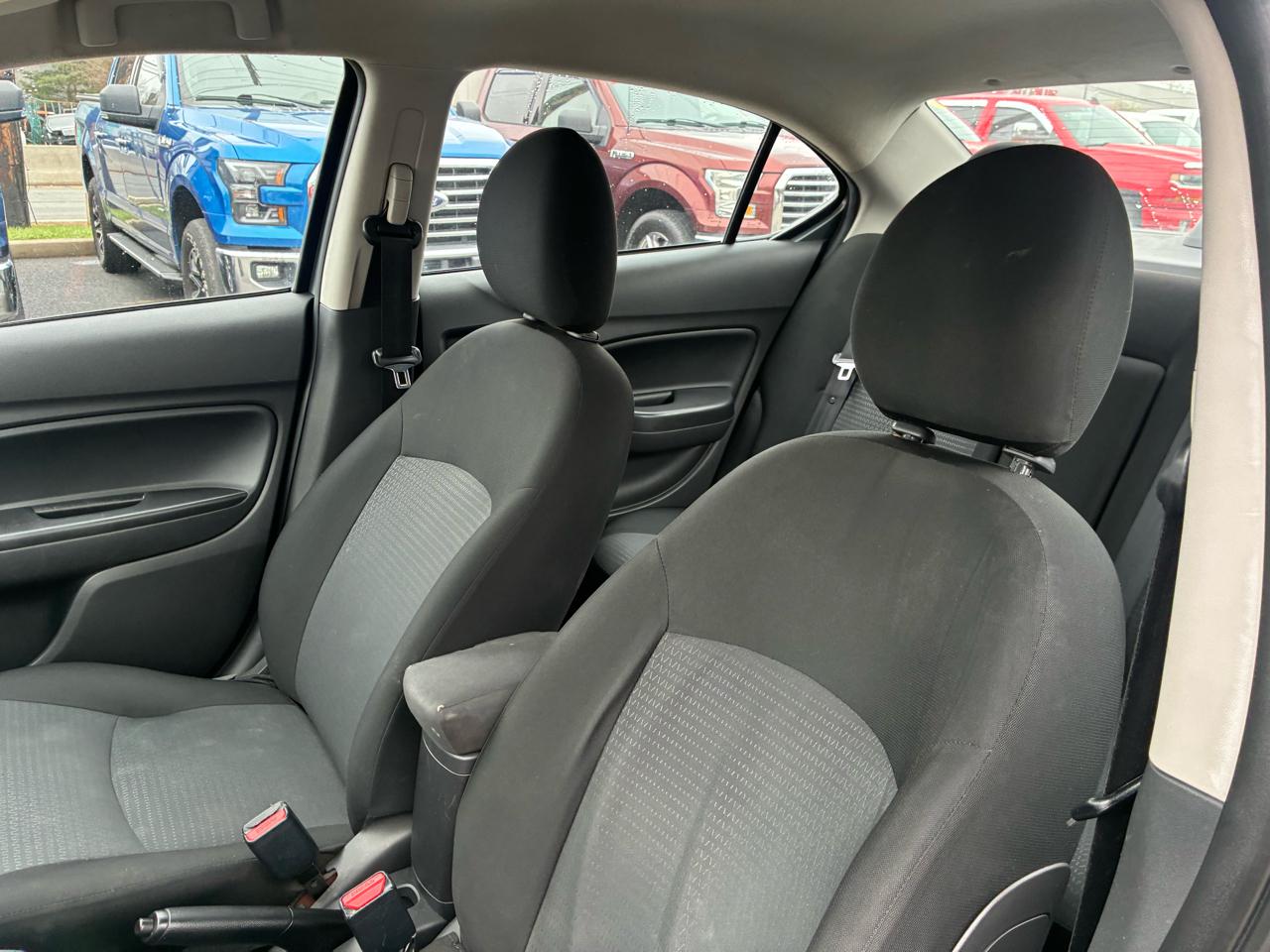 Mitsubishi Mirage G4 ES 5M 2021