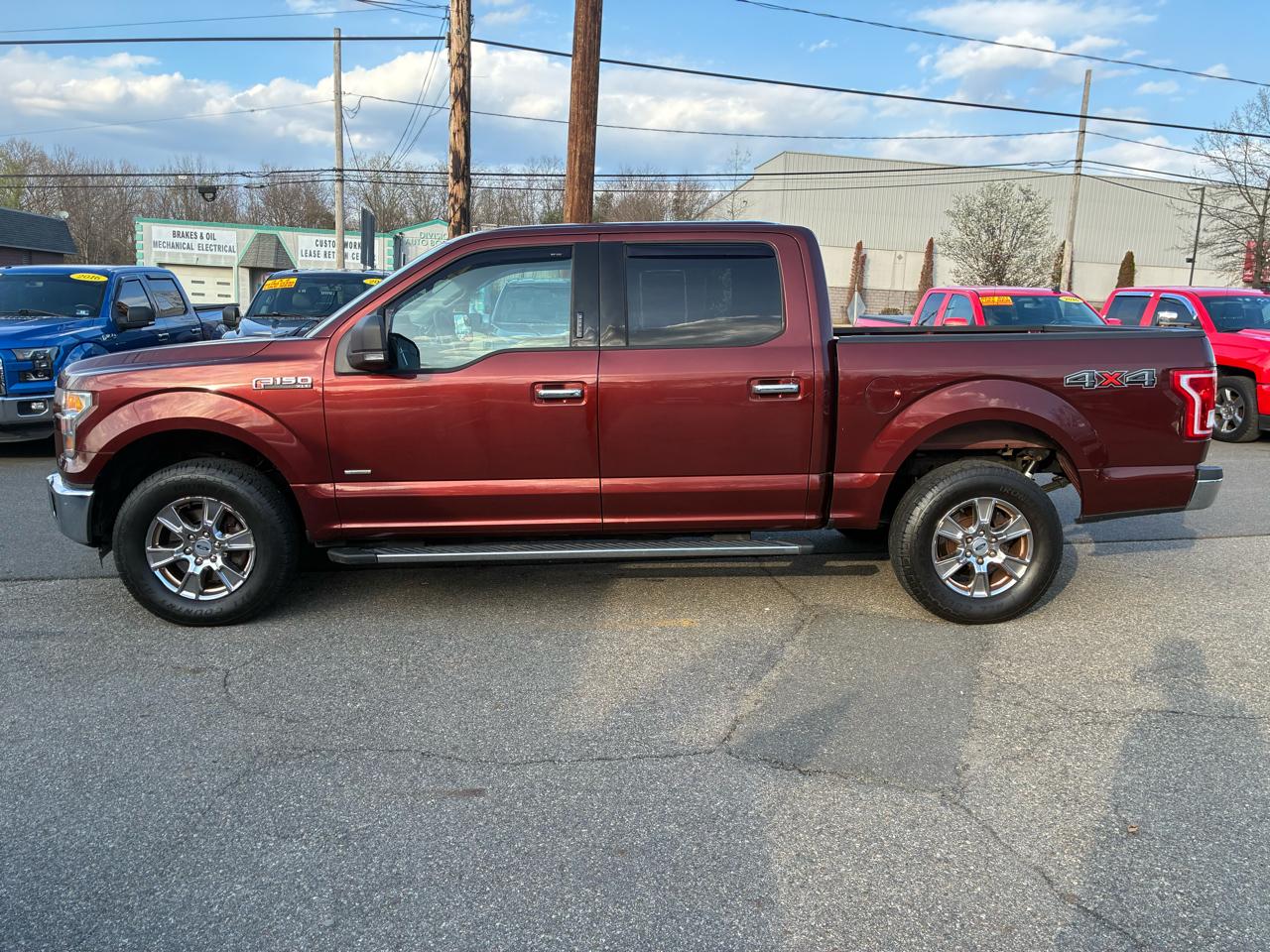 Ford F-150 XL SuperCrew 5.5-ft. Bed 4WD 2015