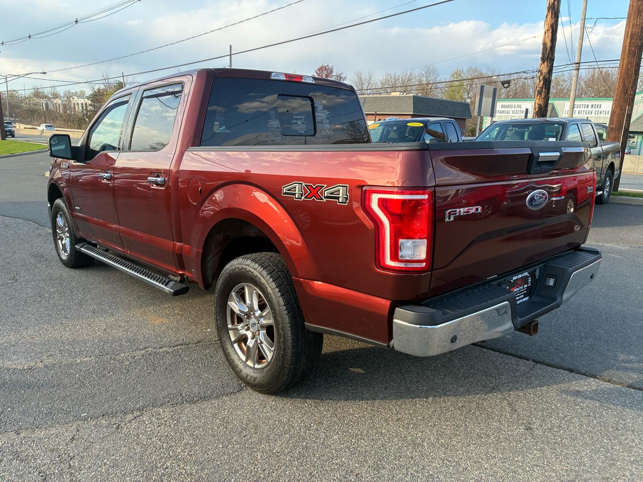 Ford F-150 XL SuperCrew 5.5-ft. Bed 4WD 2015