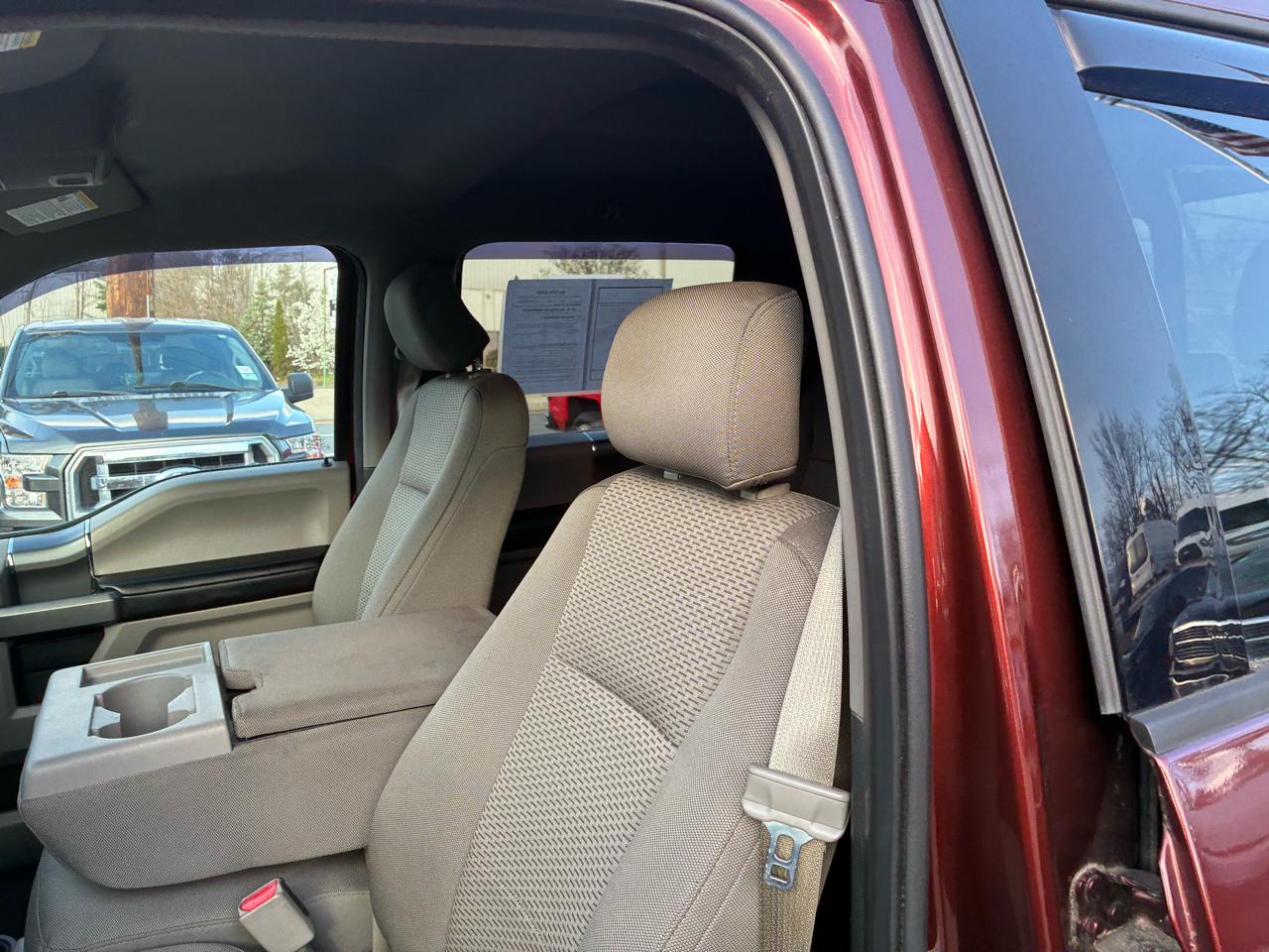 Ford F-150 XL SuperCrew 5.5-ft. Bed 4WD 2015