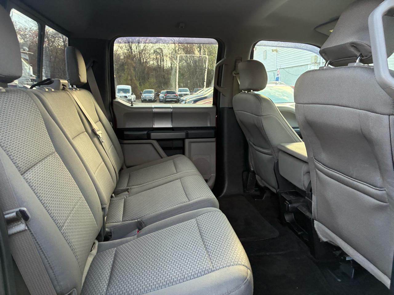 Ford F-150 XL SuperCrew 5.5-ft. Bed 4WD 2015