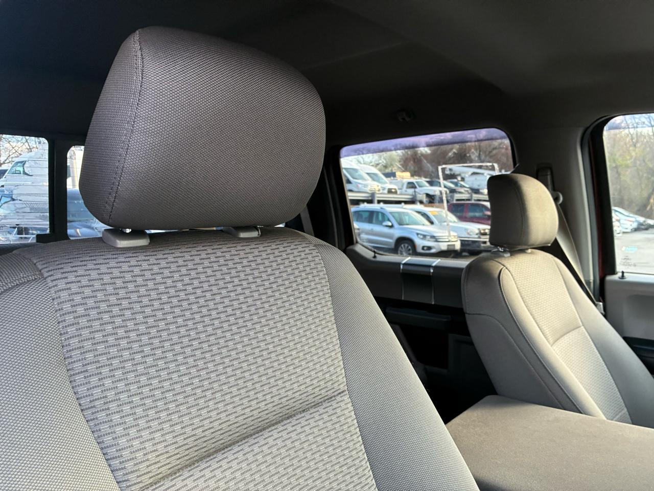 Ford F-150 XL SuperCrew 5.5-ft. Bed 4WD 2015