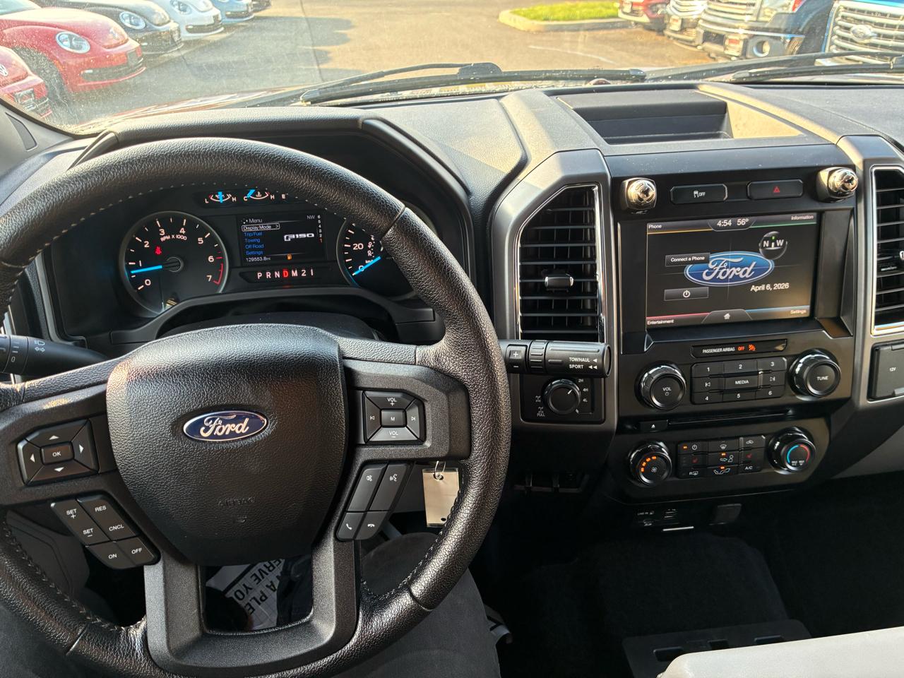 Ford F-150 XL SuperCrew 5.5-ft. Bed 4WD 2015