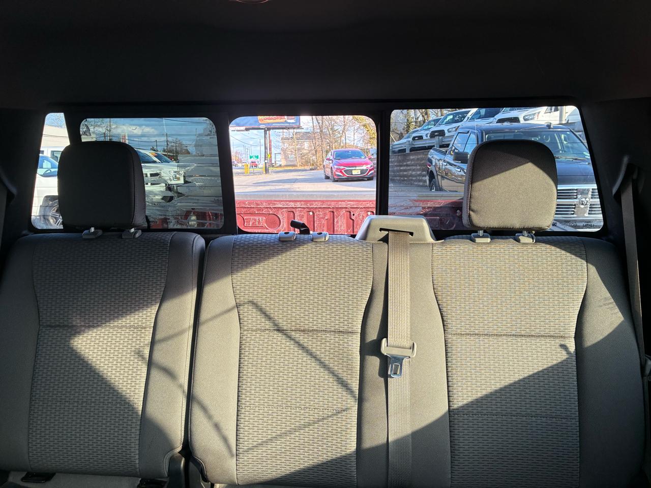 Ford F-150 XL SuperCrew 5.5-ft. Bed 4WD 2015