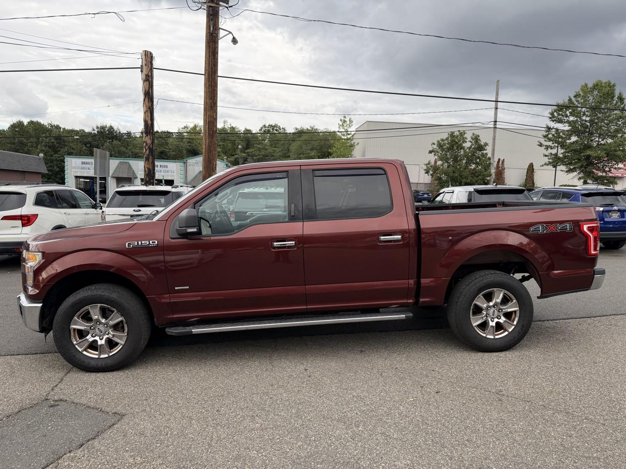 Ford F-150 XLT SuperCrew 5.5-ft. Bed 4WD 2015