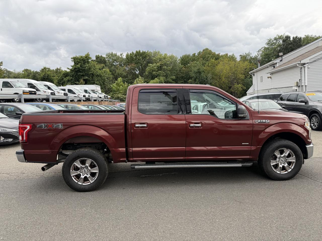 Ford F-150 XLT SuperCrew 5.5-ft. Bed 4WD 2015