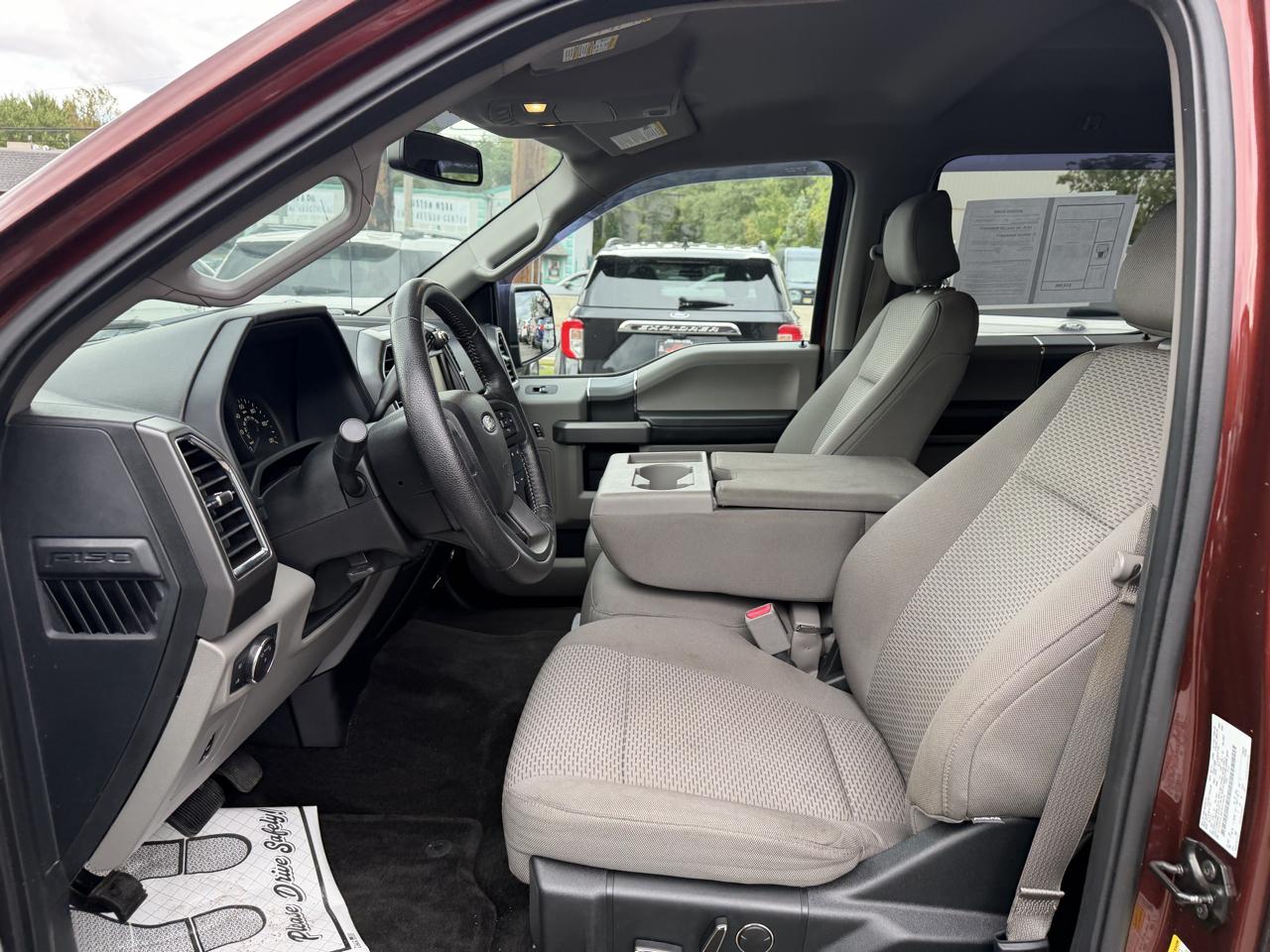 Ford F-150 XLT SuperCrew 5.5-ft. Bed 4WD 2015