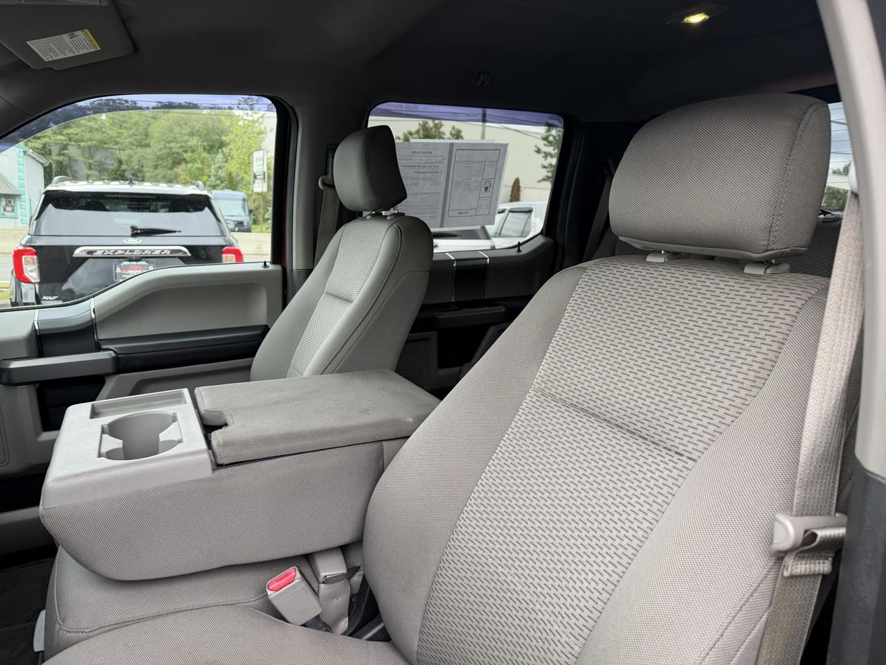 Ford F-150 XLT SuperCrew 5.5-ft. Bed 4WD 2015