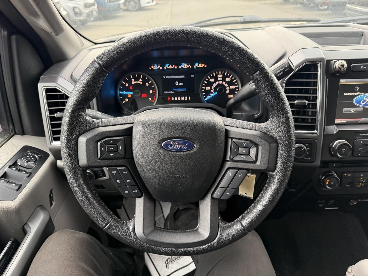 Ford F-150 XLT SuperCrew 5.5-ft. Bed 4WD 2015