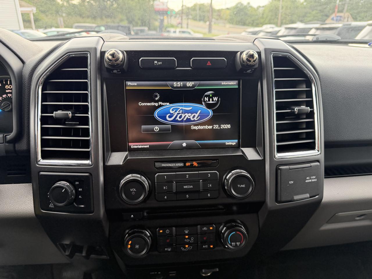 Ford F-150 XLT SuperCrew 5.5-ft. Bed 4WD 2015