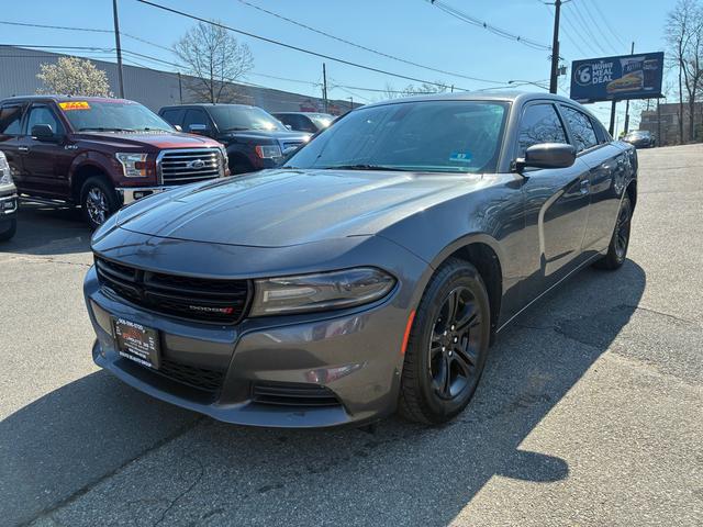 Gray 2019 Dodge Charger SXT RWD Sedan Rear-Wheel Drive Automatic