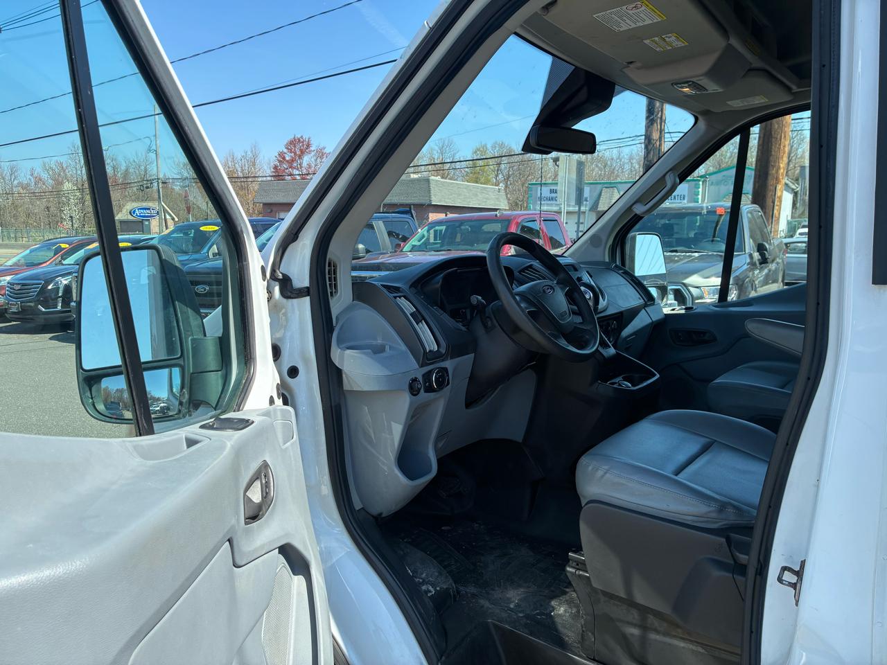 Ford Transit 250 Van High Roof w/Sliding Pass. 148-in. WB EL 2017