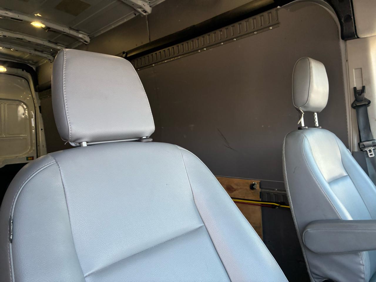 Ford Transit 250 Van High Roof w/Sliding Pass. 148-in. WB EL 2017