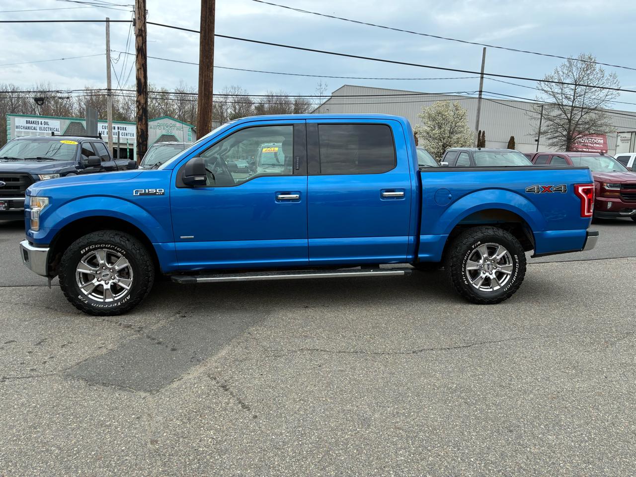 Ford F-150 XLT SuperCrew 5.5-ft. Bed 4WD 2015