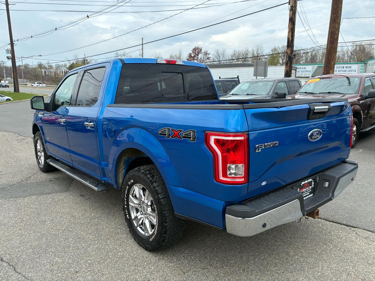 Ford F-150 XLT SuperCrew 5.5-ft. Bed 4WD 2015