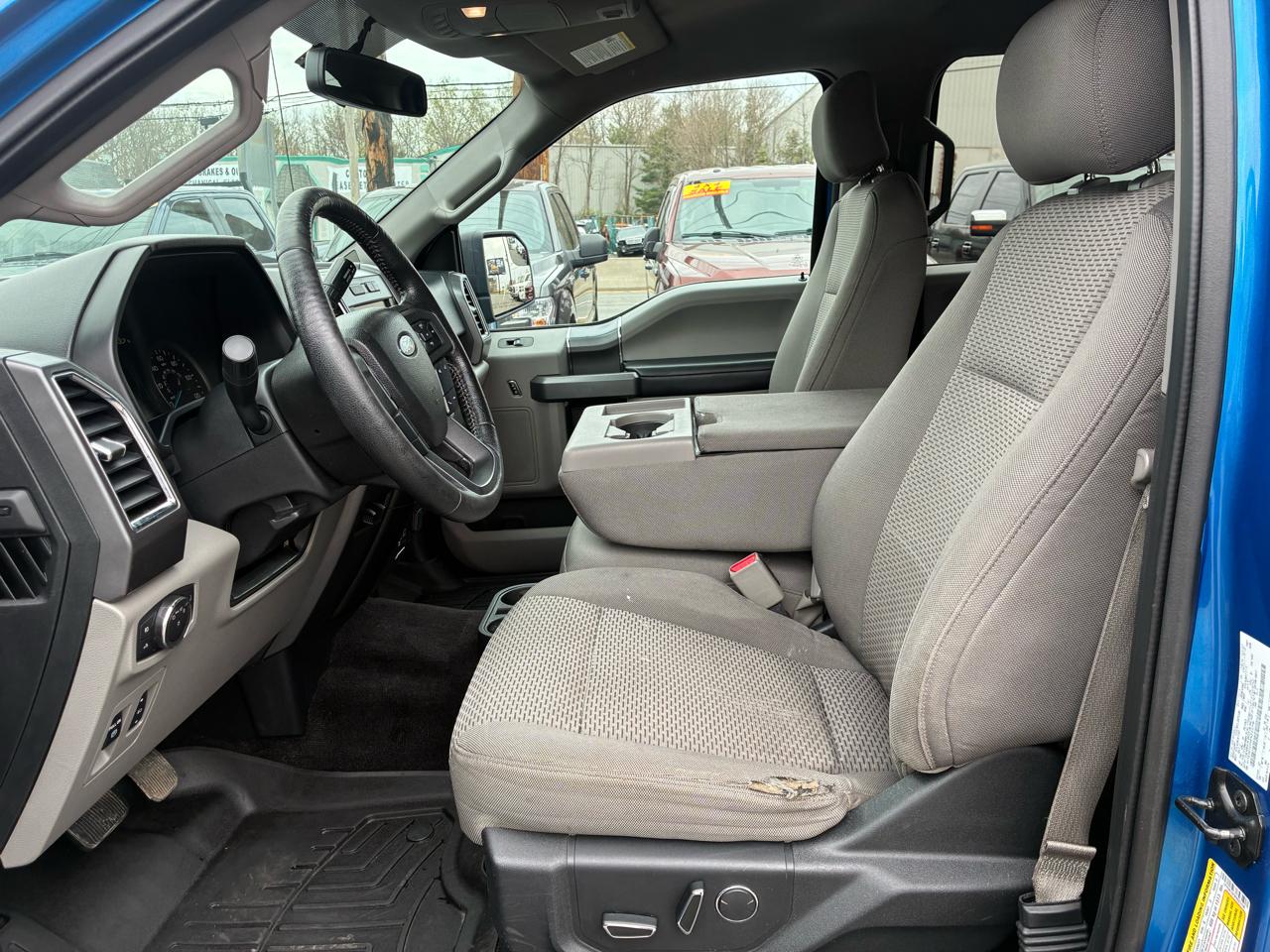 Ford F-150 XLT SuperCrew 5.5-ft. Bed 4WD 2015