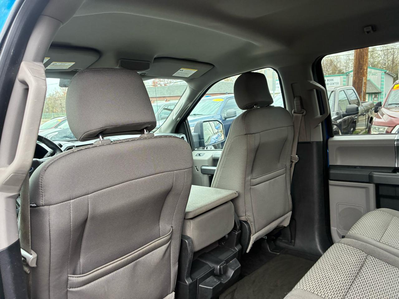 Ford F-150 XLT SuperCrew 5.5-ft. Bed 4WD 2015