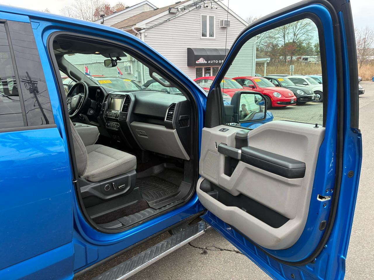 Ford F-150 XLT SuperCrew 5.5-ft. Bed 4WD 2015