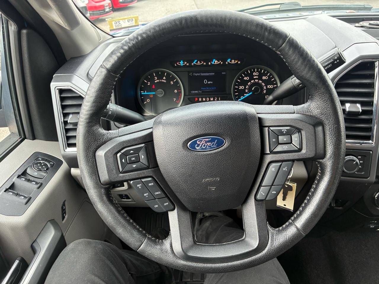 Ford F-150 XLT SuperCrew 5.5-ft. Bed 4WD 2015