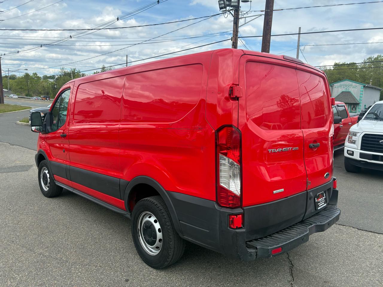 Ford Transit 250 Van Low Roof w/Sliding Pass. 130-in. WB 2019