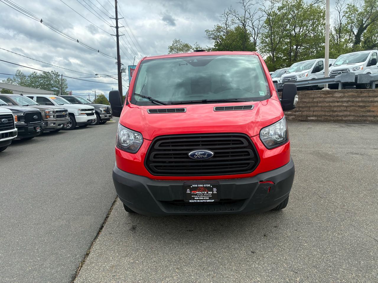 Ford Transit 250 Van Low Roof w/Sliding Pass. 130-in. WB 2019