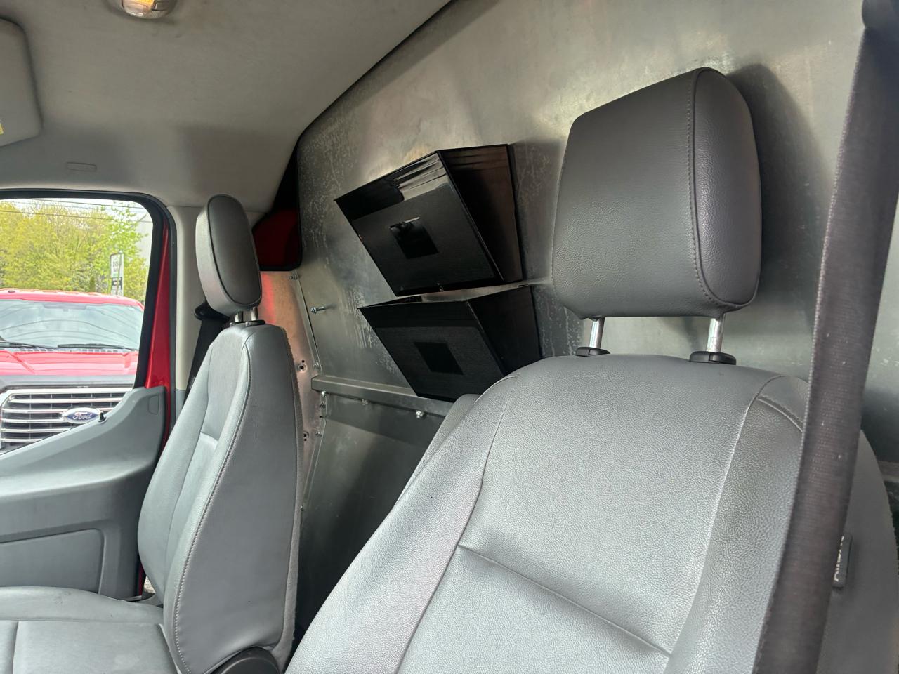 Ford Transit 250 Van Low Roof w/Sliding Pass. 130-in. WB 2019