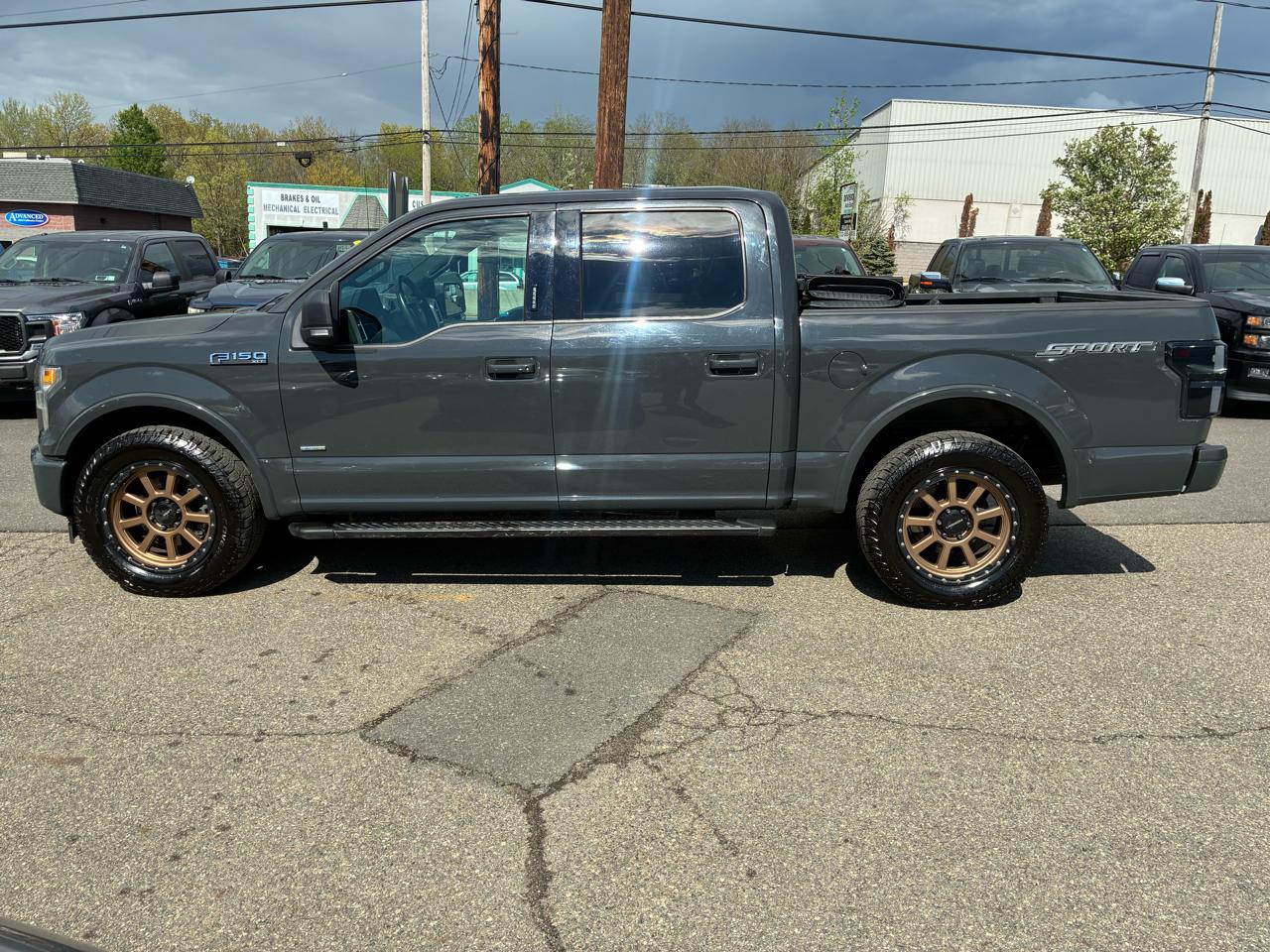 Ford F-150 XLT SuperCrew 5.5-ft. Bed 2WD 2017