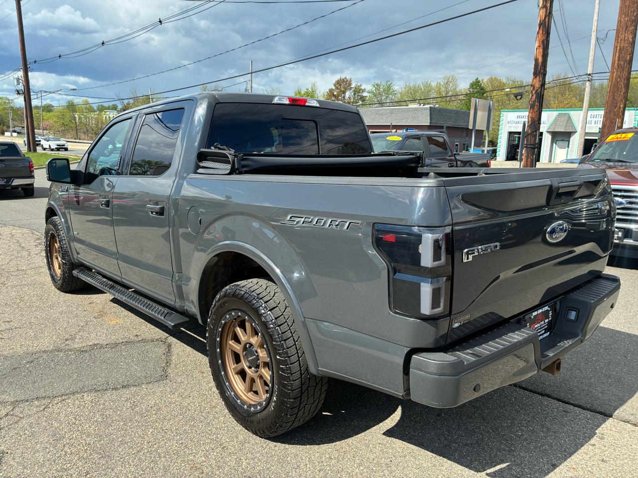 Ford F-150 XLT SuperCrew 5.5-ft. Bed 2WD 2017