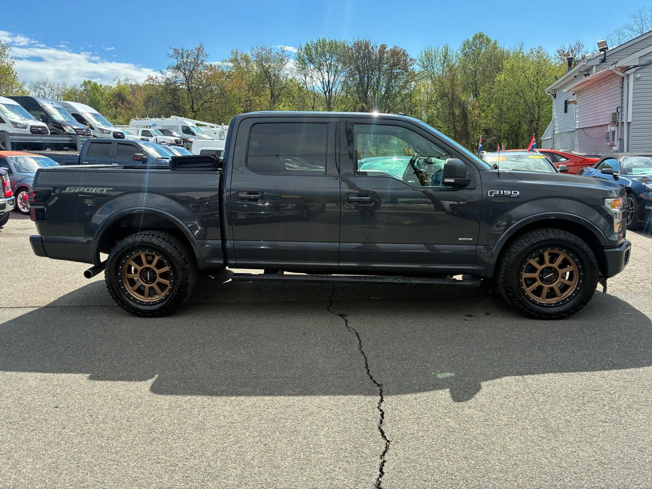 Ford F-150 XLT SuperCrew 5.5-ft. Bed 2WD 2017