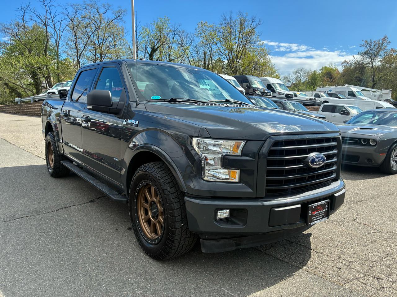 Ford F-150 XLT SuperCrew 5.5-ft. Bed 2WD 2017