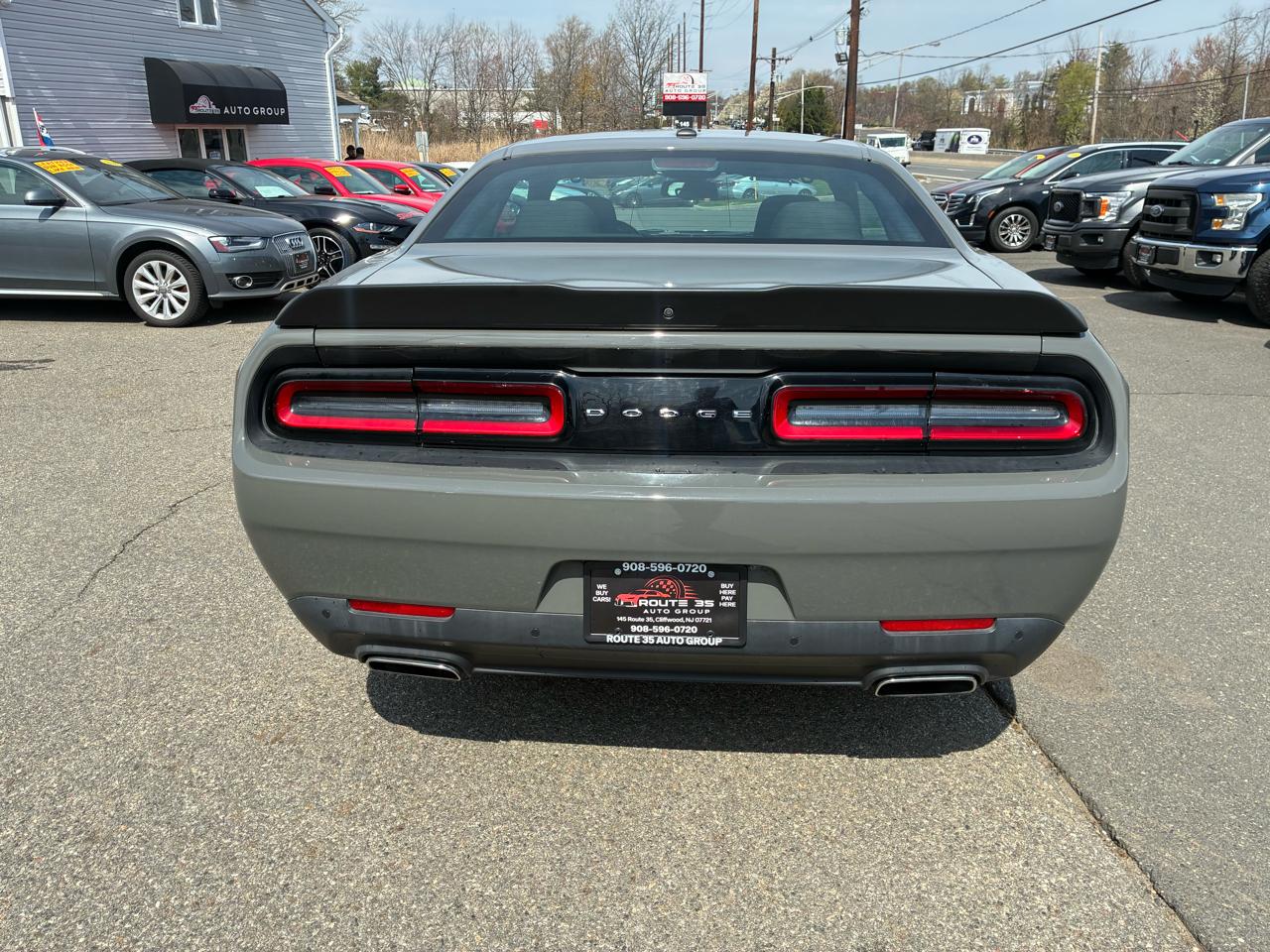 Dodge Challenger SXT 2023