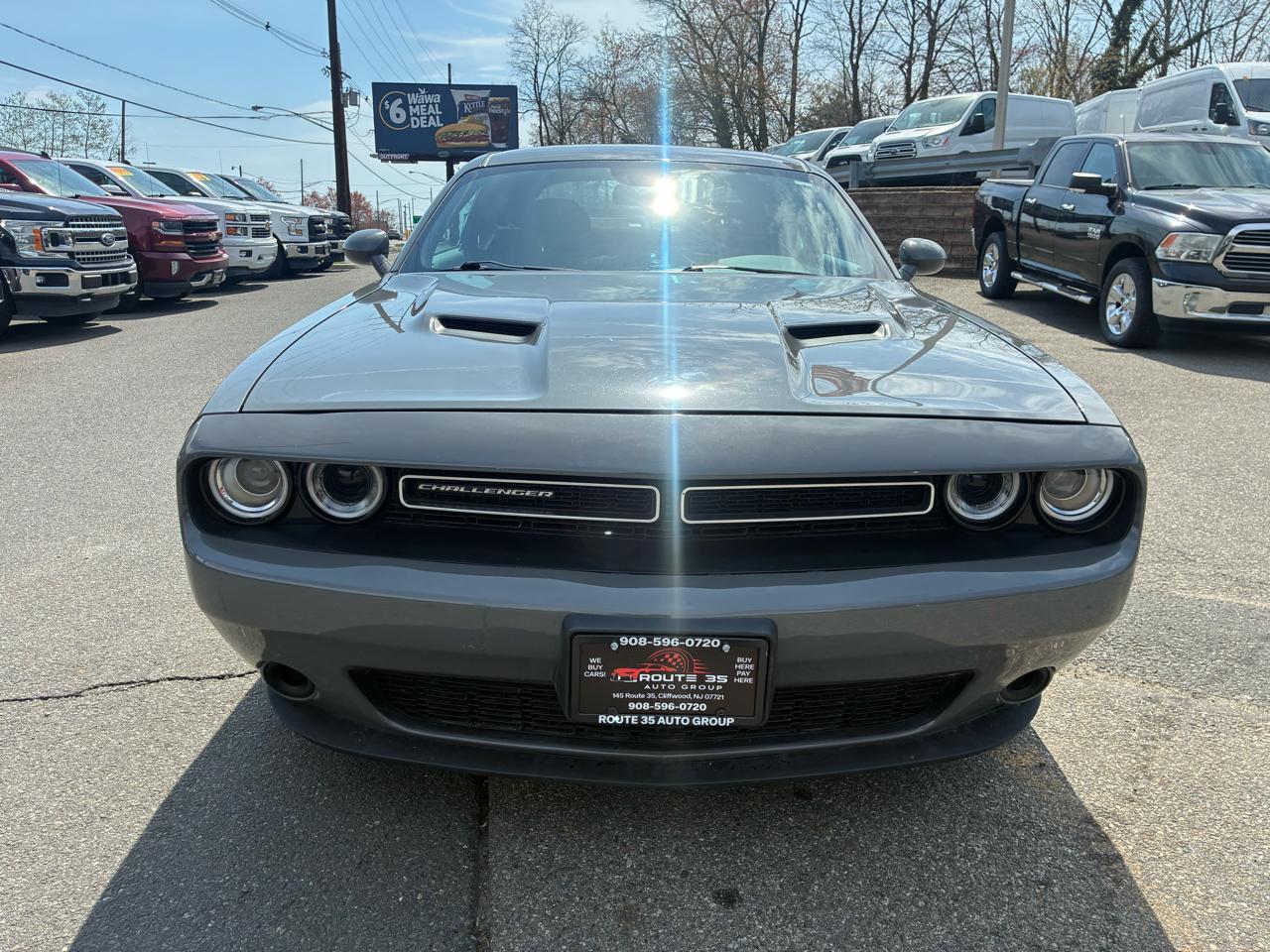 Dodge Challenger SXT 2023