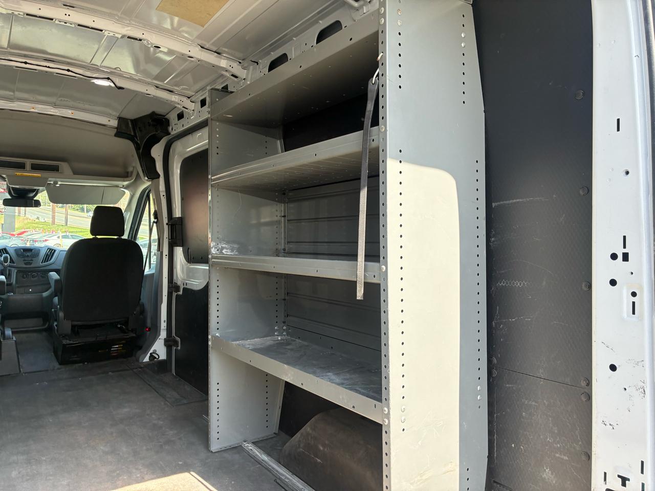 Ford Transit 250 Van Med. Roof w/Sliding Pass. 148-in. WB 2019