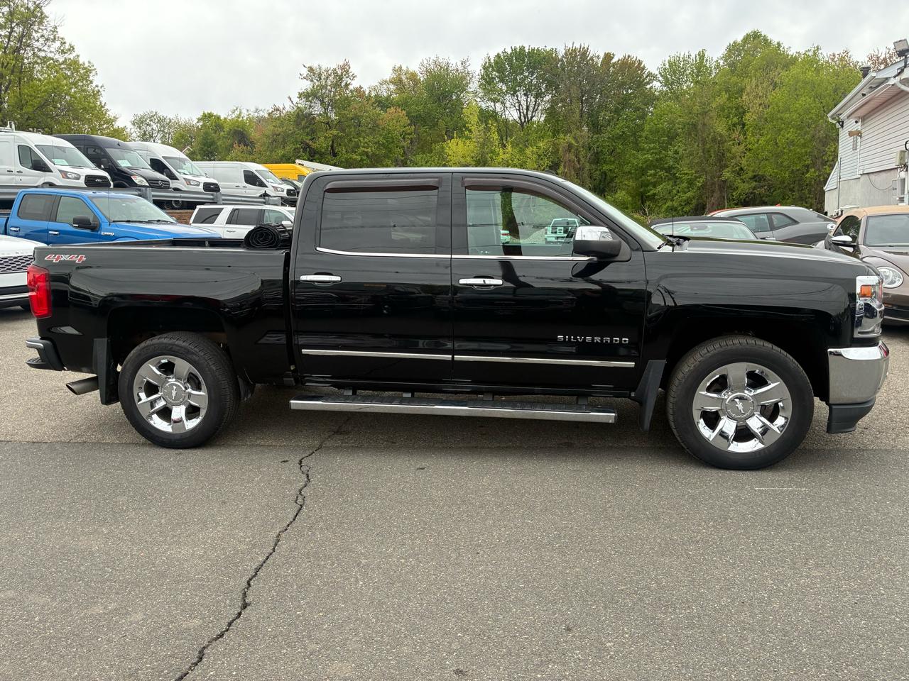 Chevrolet Silverado 1500 LTZ Crew Cab 4WD 2016