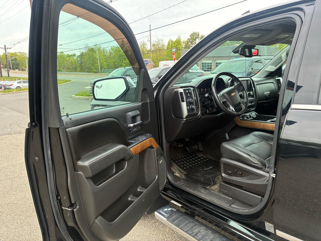 Chevrolet Silverado 1500 LTZ Crew Cab 4WD 2016