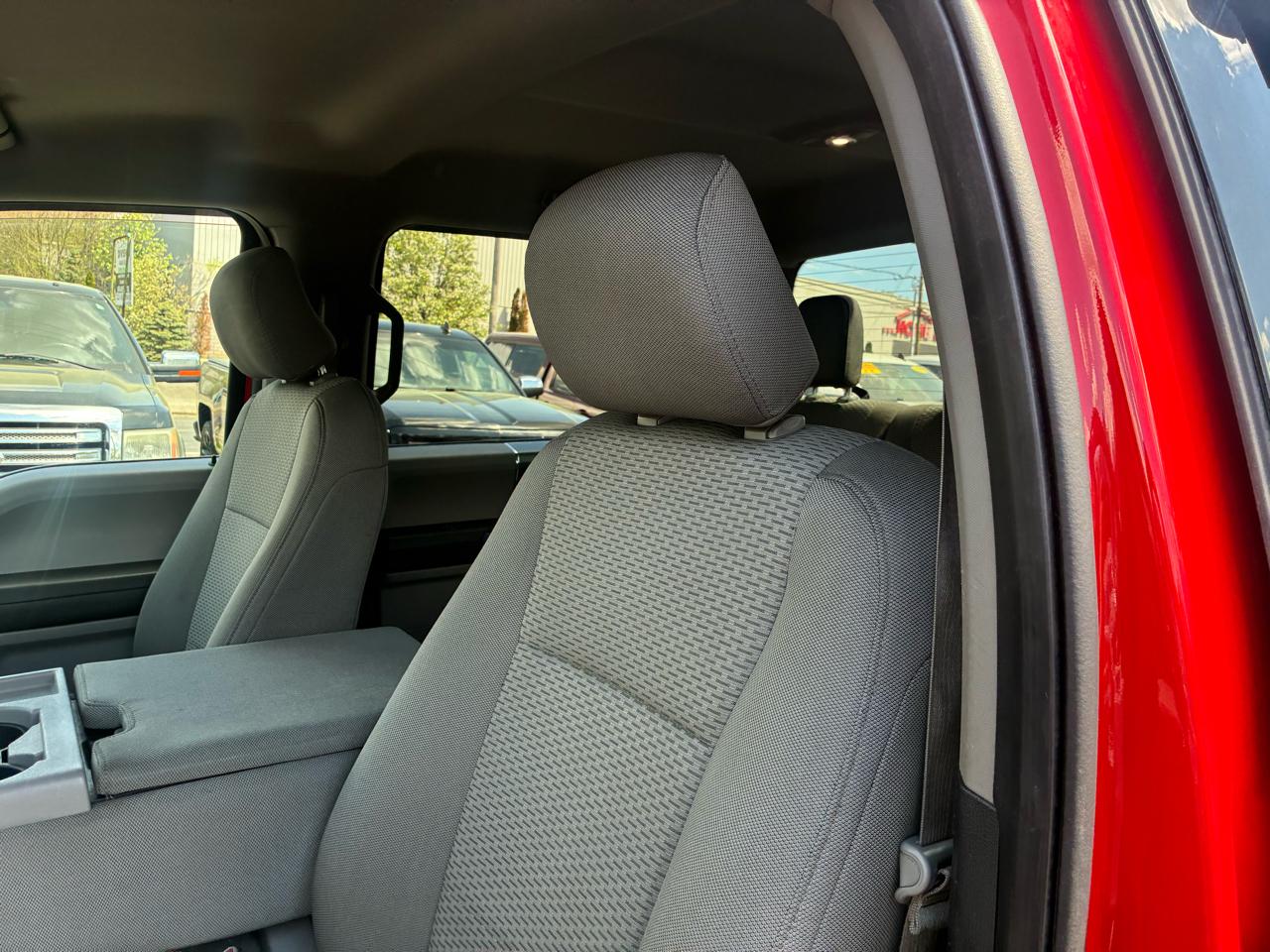 Ford F-150 XLT SuperCrew 5.5-ft. Bed 4WD 2016