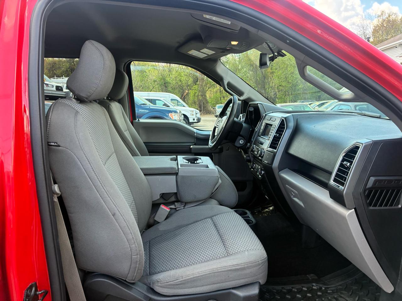 Ford F-150 XLT SuperCrew 5.5-ft. Bed 4WD 2016