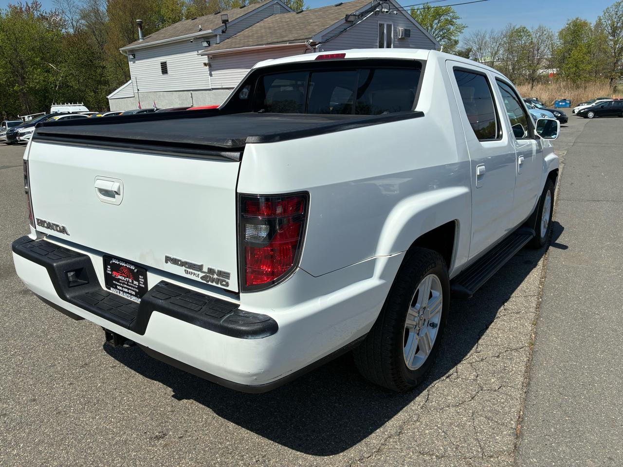 Honda Ridgeline RTL w/ Leather and Navigation 2013