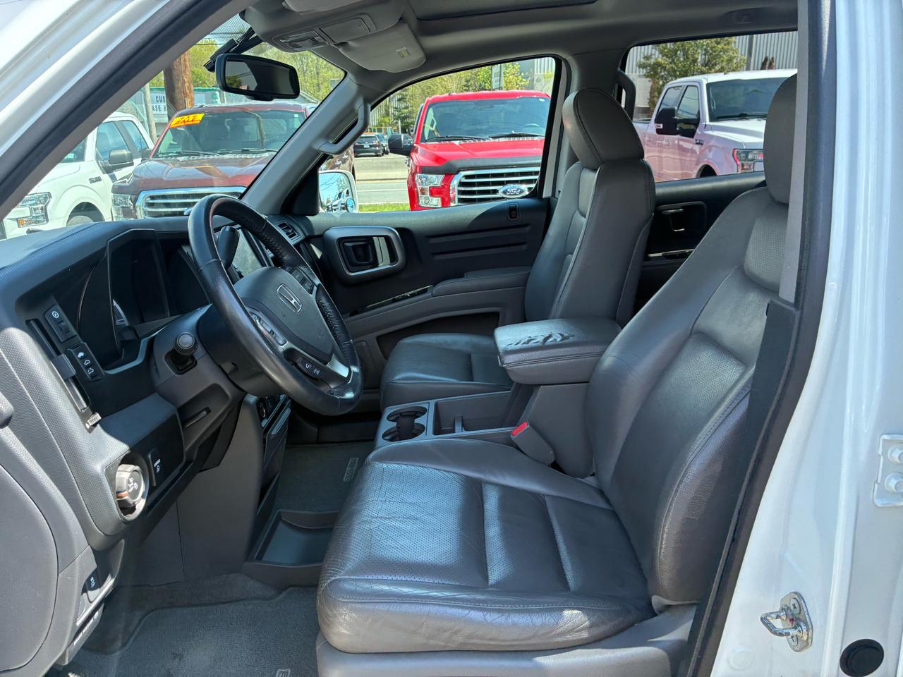 Honda Ridgeline RTL w/ Leather and Navigation 2013