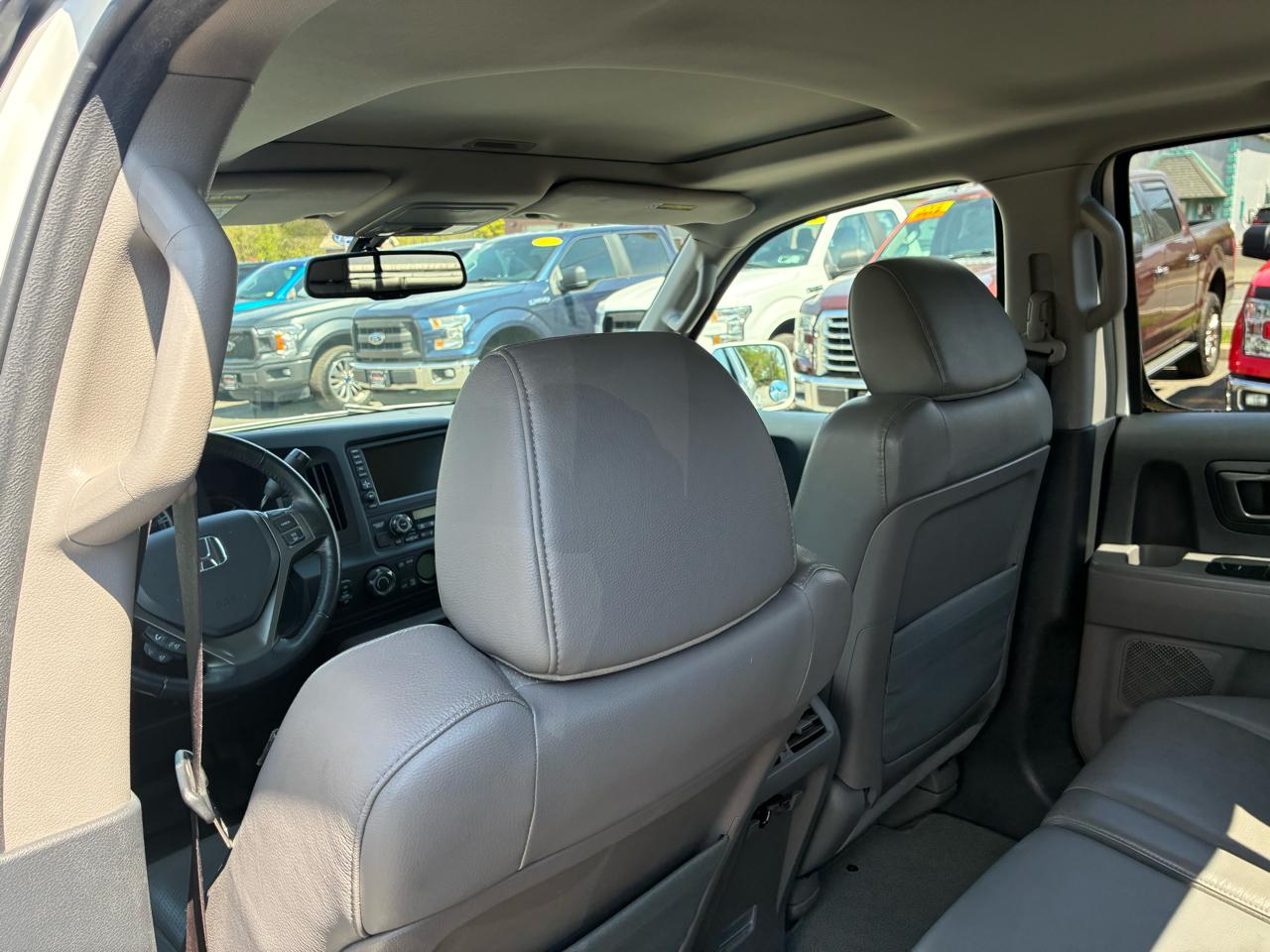 Honda Ridgeline RTL w/ Leather and Navigation 2013