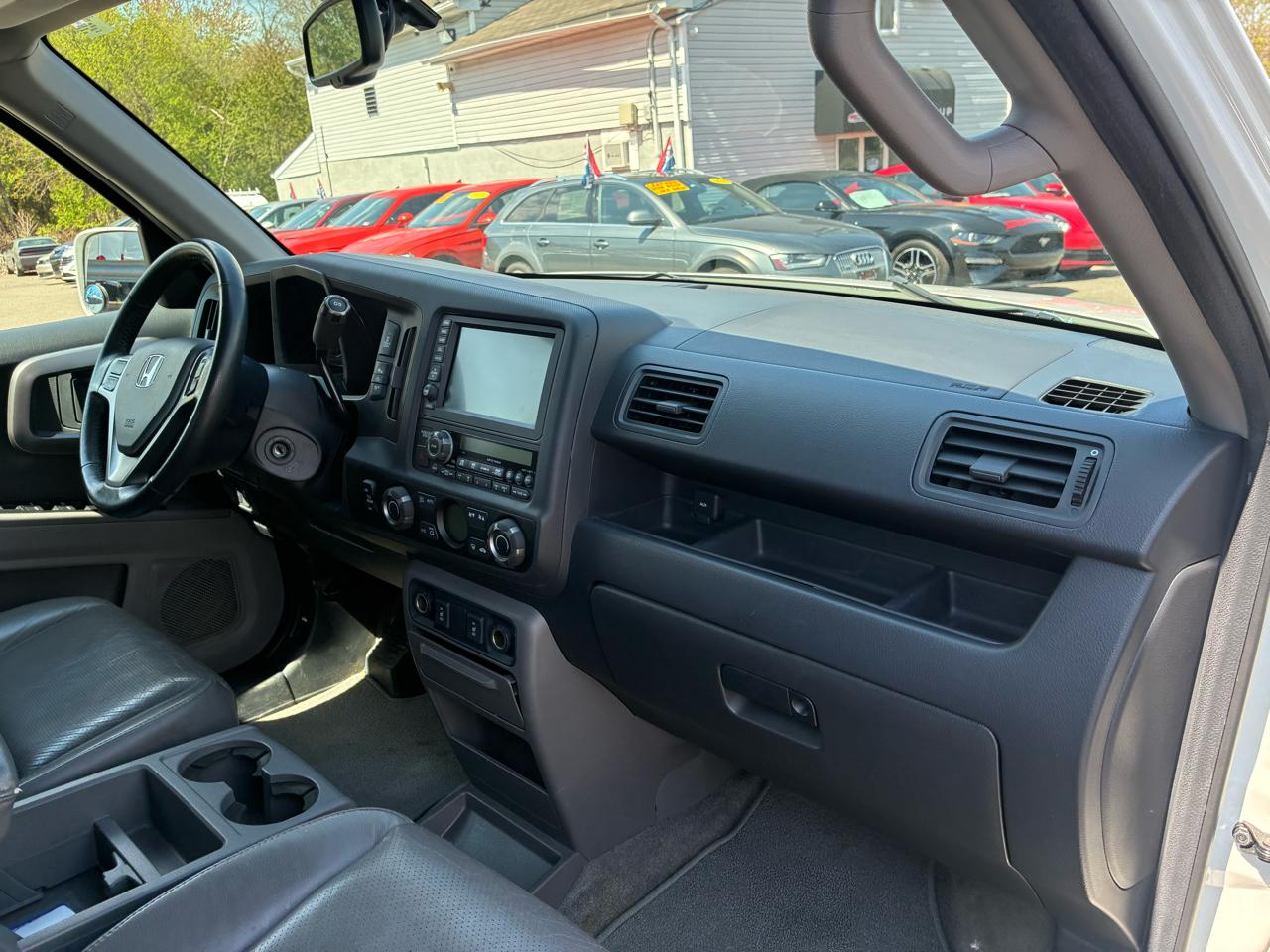 Honda Ridgeline RTL w/ Leather and Navigation 2013