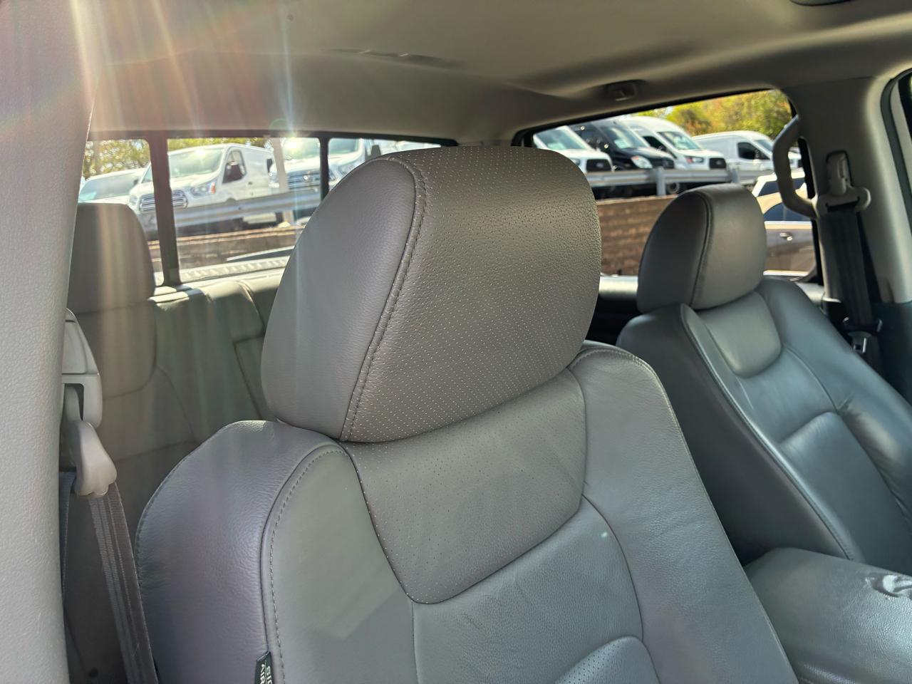 Honda Ridgeline RTL w/ Leather and Navigation 2013