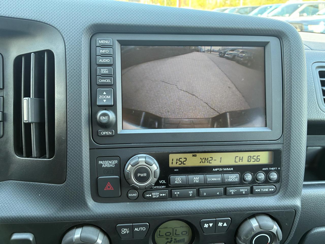 Honda Ridgeline RTL w/ Leather and Navigation 2013