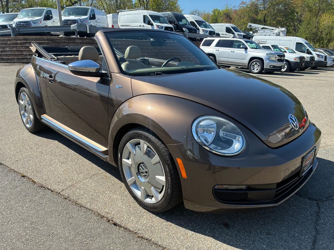 Volkswagen Beetle 2.5L Convertible 2013