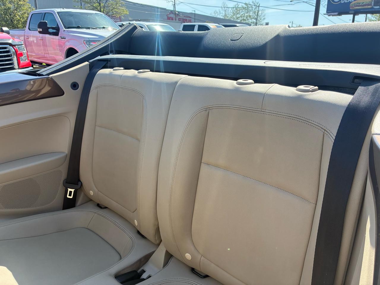 Volkswagen Beetle 2.5L Convertible 2013