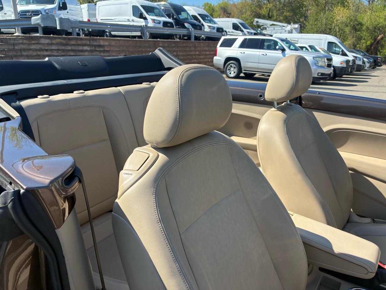 Volkswagen Beetle 2.5L Convertible 2013